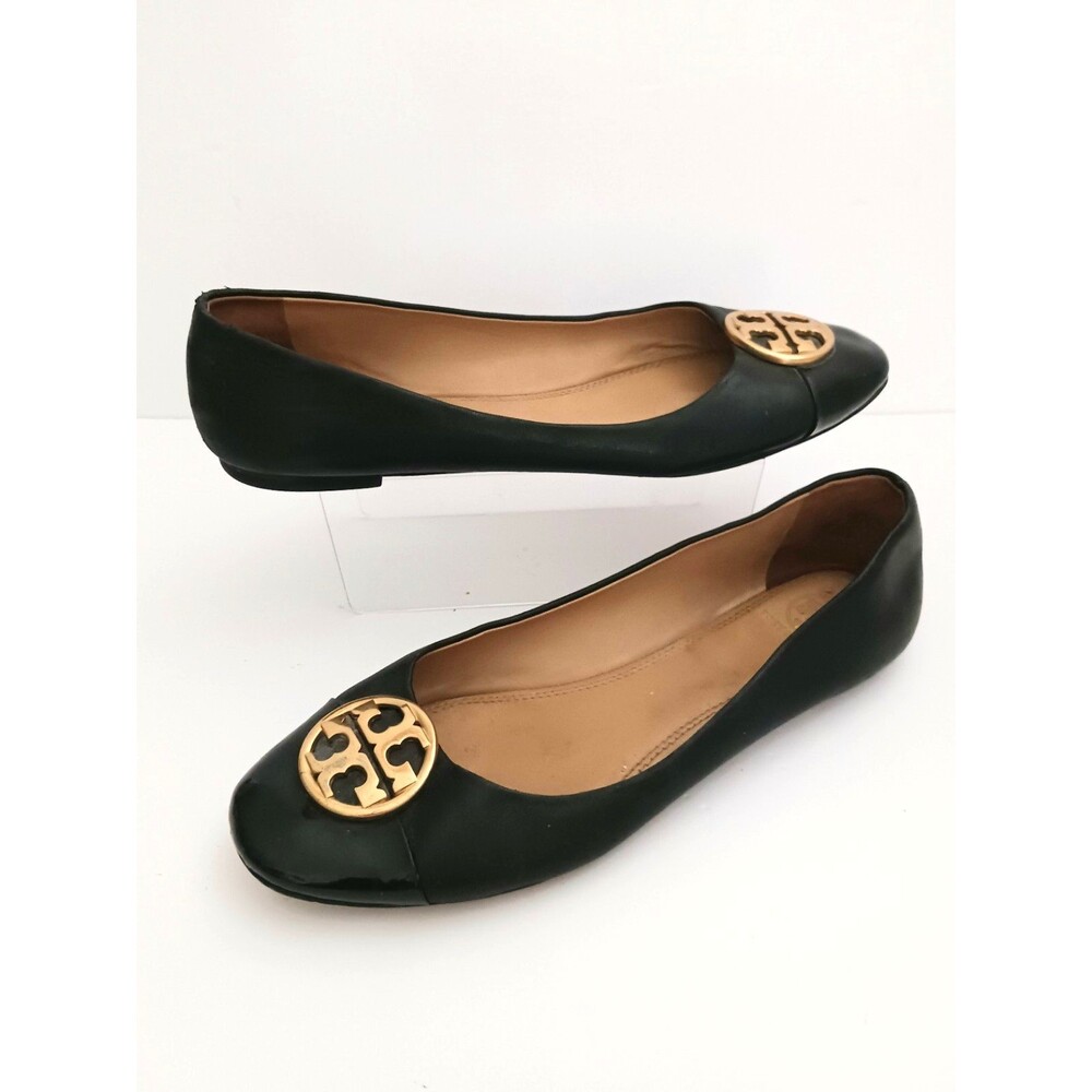 Tory Burch Cap Toe Flats Blk Leather Patent Leather Toe Brushed Gold Logo  8.5M